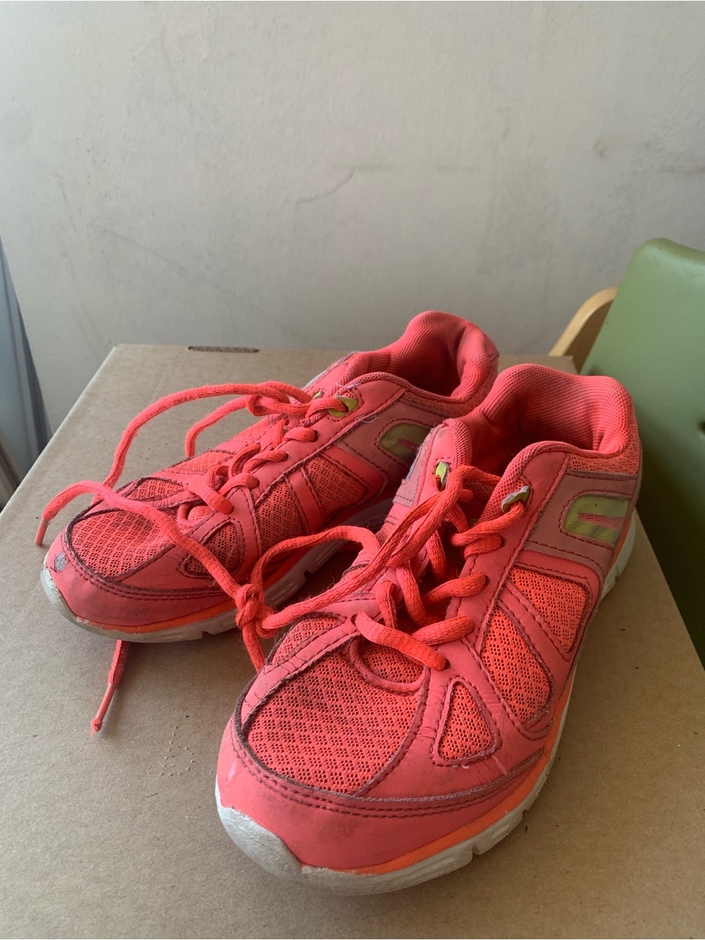 Kids Coral Athletic Sneakers - Comfortable Every-Day Sport Shoes, size 3